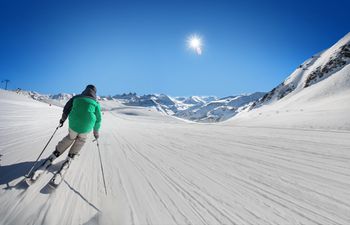 Sicher und preisgünstig in den Skiurlaub - das ist in diesem Winter so relevant wie nie zuvor.