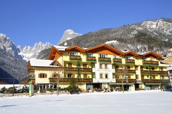 General information about your stay at Alle Dolomiti Boutique Lake Hotel
