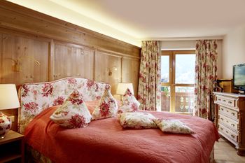 General information about your stay at Tennerhof Gourmet & Spa de Charme Hotel - Relais & Châteaux