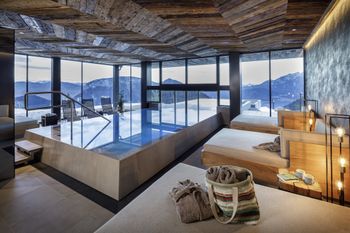 Infinitypool mit Panoramaaussicht