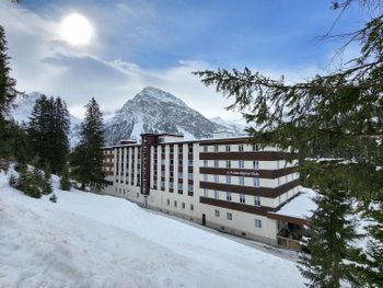 Der Arosa Alpine Club liegt eingebettet in die Bergwelt von Arosa.
