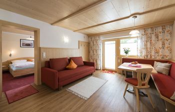 Ferienwohnung Typ B - Wohn-/Schlafraum