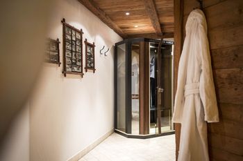 Detaillierte Infos zur Unterkunft Charme Hotel Uhrerhof- Deur