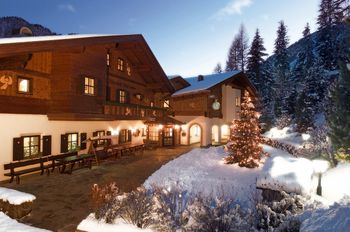 Detaillierte Infos zur Unterkunft Charme Hotel Uhrerhof- Deur