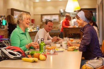 Frühstücksbuffet für Frühaufsteher und Landschläfer