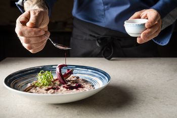 12-Höfe Gourmetküche