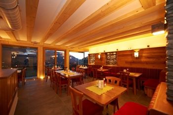 Speisesaal mit Panoramafenster