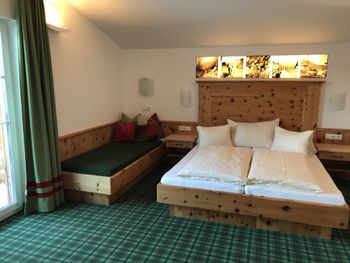 Doppelzimmer mit Zusatzbett