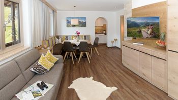 Appartement Höllenstein für 2-5 Personen