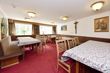 Ferienwohnen Mattle in Kappl Tirol bei Ischgl-Paznaun, Aufenthaltsraum/Frühstücksraum