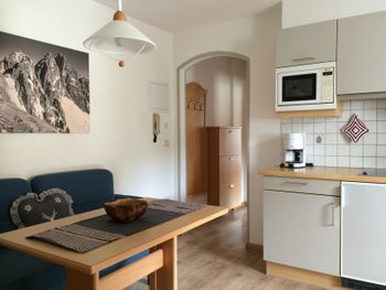 Wohnraum mit Kochnische