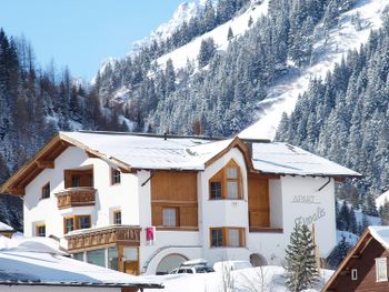 Apart Zimalis im Winter in Galtür Tirol bei Ischgl-Paznaun,
