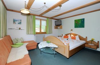 Doppelzimmer mit Balkon