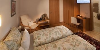 Doppelzimmer mit Balkon