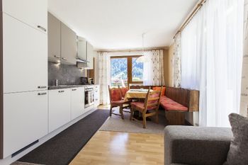 Moderne Küche in unserer Ferienwohnung Nr. 3 für 4 -5 Personen