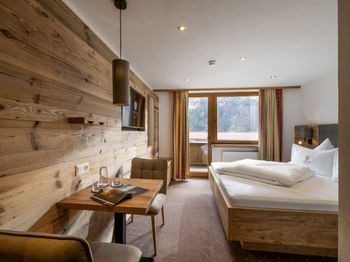 Doppelzimmer Deluxe mit Balkon