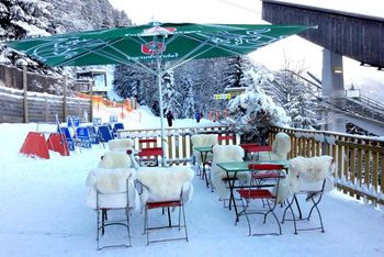 Direkt an der Skipiste bei der Mittelstation der Hochjochbahn