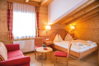 Stimmungsvoll eingerichtete Zimmer