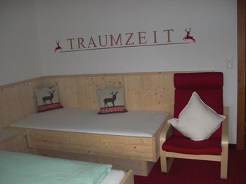 dreibett_zimmer