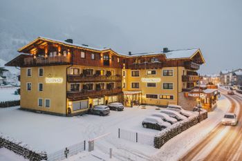 Hotel Tauernhof in Kaprun im Winter