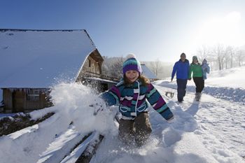 Kinder im Schnee