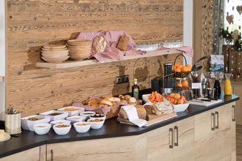 Frühstück und feine Kuchen im Café Christina