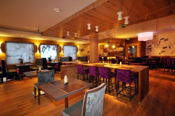 Frühstücksraum mit Panoramablick