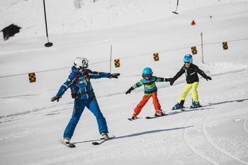 Skischule vor der Haustür