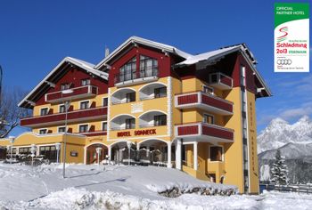 Hotel mit Dachstein