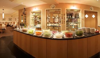 Buffet-Speisesaal