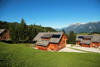 Sommer im Hüttendorf
