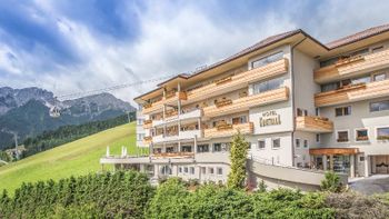 Detaillierte Infos zur Unterkunft Kronplatz-Resort Hotel Kristall