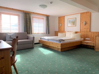 Mehrbett-Zimmer 30m² im Bauernhaus