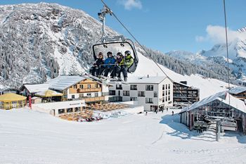 Sporthotel Steffisalp - Skihotel direkt an der Piste in Österreichs größtem Skigebiet