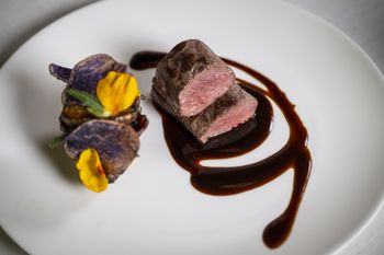 In See, the Weisses Lamm provides culinary highlights.