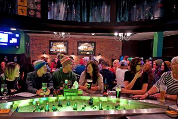 Nightlife is full on in Big White with its bars and nightclubs giving you enough choices. Moose Lounge, Snowshoe Sam´s, and Sessions Taphouse & Grill are definitely worth checking out.