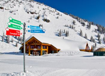 Campbell Basin Lodge features a variety of delicious food.