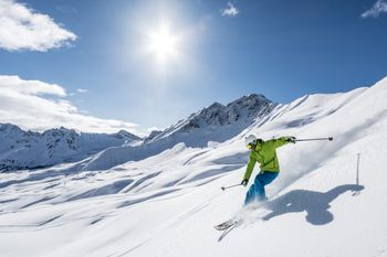 La Forêt Blanche expects you with 185 kilometres of slopes.