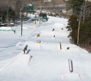 Information about the ski resort Gunstock Ski Area