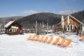 Take a well deserved break at the ski bar.