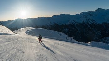 Cruising skiers should not miss the 8-kilometre Lattenabfahrt.