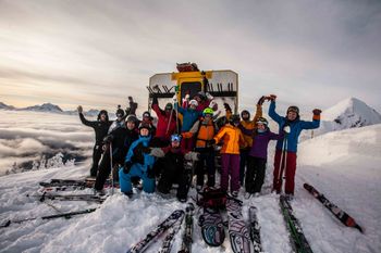 You always wanted to go cat skiing? Take your chance in Revelstoke to explore the ski resort, inhale super fresh air, and have fantastic views.