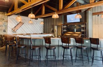 Ski Sapphire Valley - Slopeside Tavern