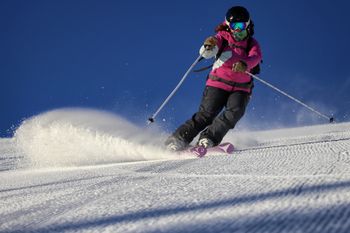 Fortgeschrittenere Skifahrer halten sich am besten im Zentrum des Skigebiets auf. Am American Eagle Lift sowie um den Timberline Express laden bestens präparierte Hänge zum Genusscarven ein.
