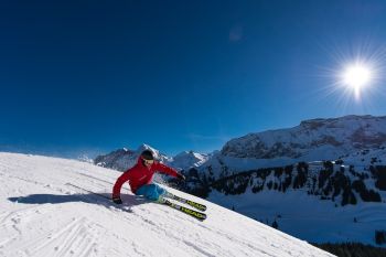 Pistenspaß auf den Bergen zwischen Adelboden und Lenk.