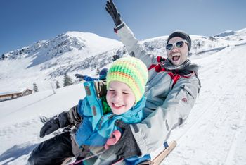 Der Schlittelweg nach Fideris ist mit 12 km einer der längsten Rodelbahnen der Schweiz.