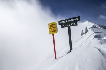 Ein absolutes Muss für jeden Tiefschneefan - die Highland Bowl