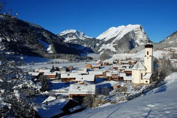 Talkessel von Au-Schoppernau mit Blick zur Kanisfluh