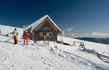 Gemütliche Hütten laden zur Einkehr direkt an der Piste!