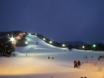 Kusatsu Kokusai ist ein Skigebiet in der westlichen Region Gunma Prefecture nahe der Grenze zur Region Nagano Prefecture.
